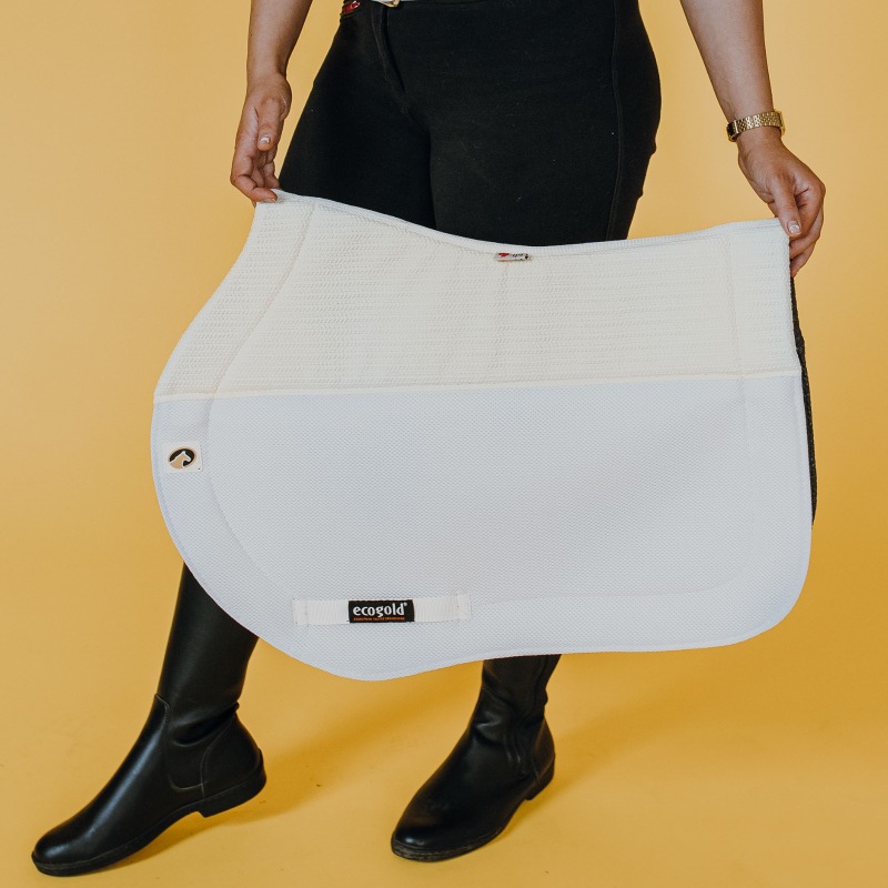 Secure Jumper Saddle Pad - Protects the horse's back - Ecogold