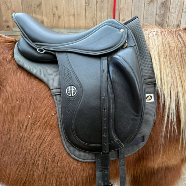 Icelandic Saddle Pad - Non-Slip & Adjustable - Image 6
